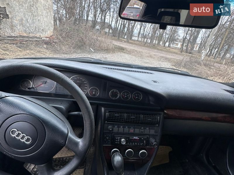 Седан Audi 200 1991 в Глухове