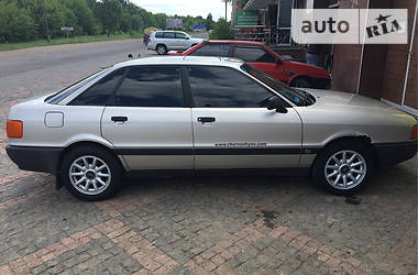 Седан Audi 80 1988 в Тульчине