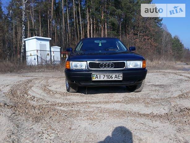 Седан Audi 80 1990 в Киеве