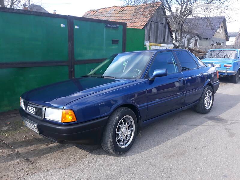 Седан Audi 80 1990 в Киеве