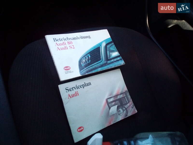 Седан Audi 80 1994 в Рахові