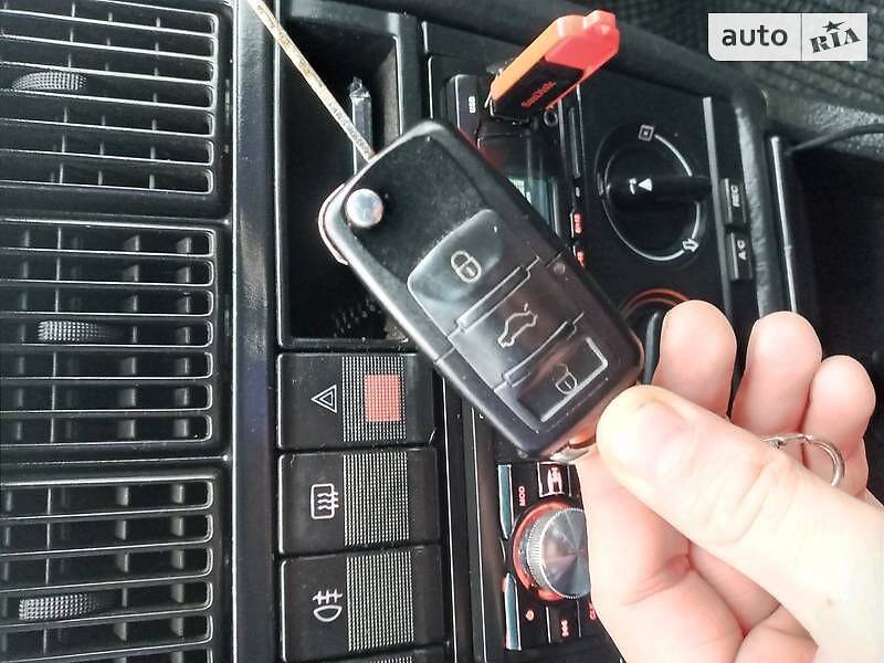 Седан Audi 80 1994 в Ужгороде