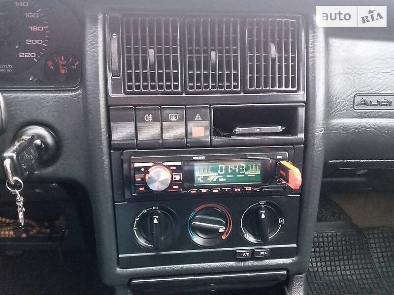 Седан Audi 80 1994 в Ужгороде