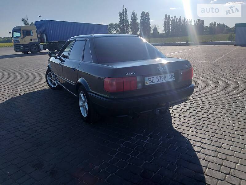 Audi 80