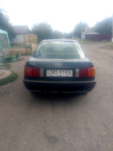 Седан Audi 80 1987 в Днепре
