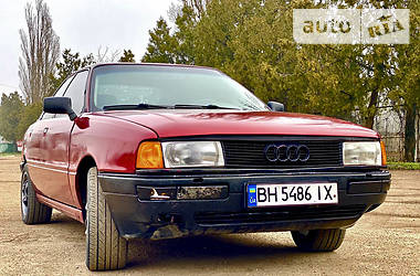 Седан Audi 80 1991 в Измаиле