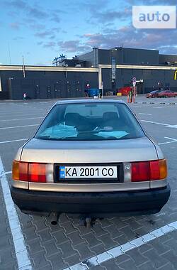 Седан Audi 80 1988 в Киеве