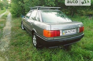 Седан Audi 80 1987 в Светловодске