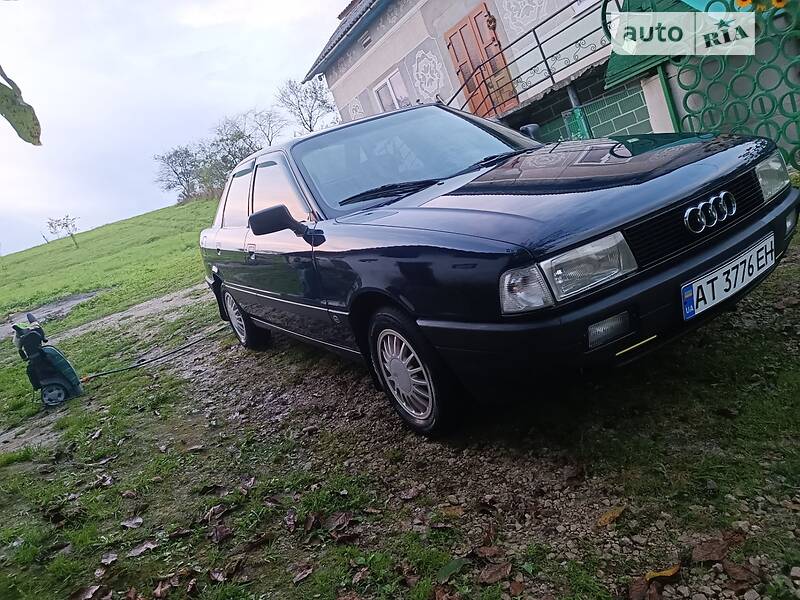 Седан Audi 80 1987 в Новояворівську