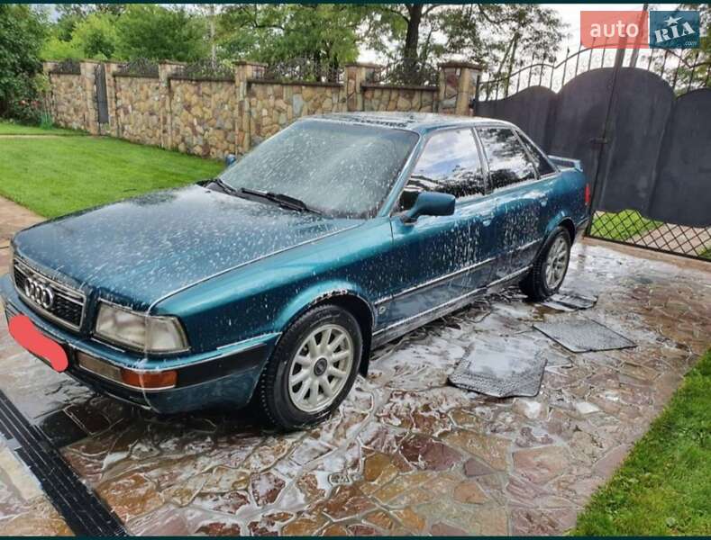 Седан Audi 80 1993 в Надвірній