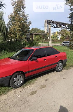 Седан Audi 80 1989 в Черновцах
