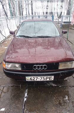Седан Audi 80 1989 в Виноградові