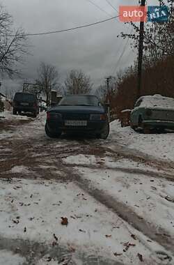 Седан Audi 80 1987 в Перечине