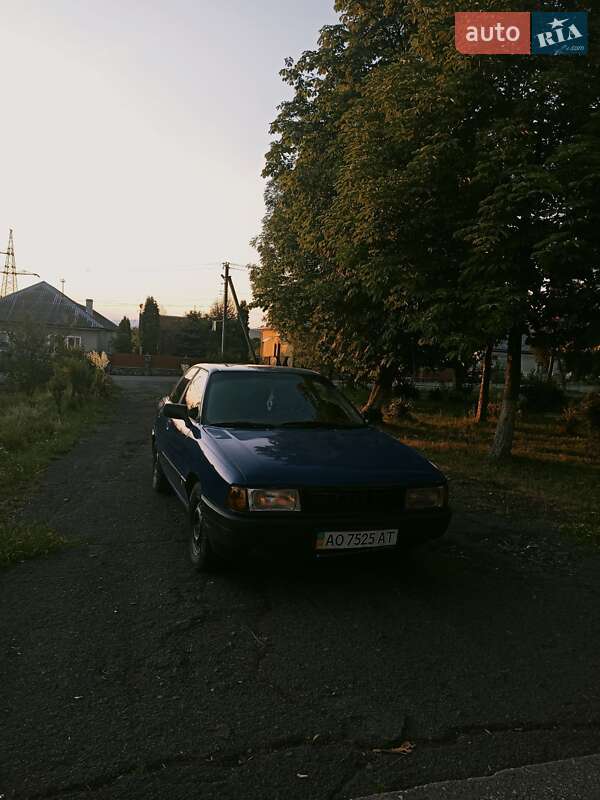 Седан Audi 80 1987 в Перечине фото Седан Audi 80 1987 в Перечине
