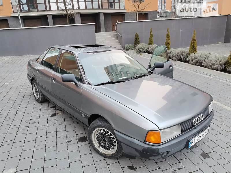 Седан Audi 80 1990 в Івано-Франківську