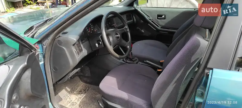 Седан Audi 80 1992 в 