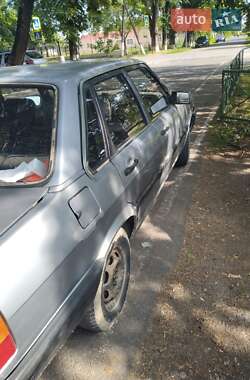 Седан Audi 80 1985 в Виноградові