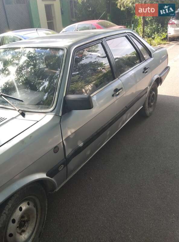 Седан Audi 80 1985 в Виноградові