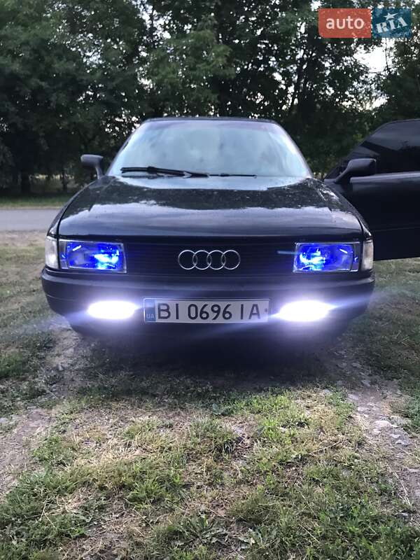 Седан Audi 80 1991 в Лубнах