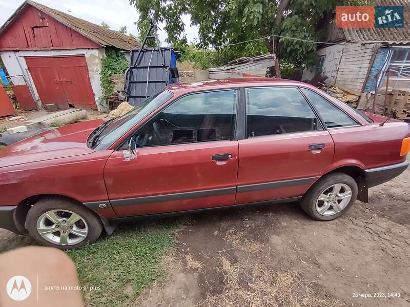 Седан Audi 80 1988 в Нововоронцовке