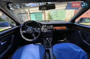 Седан Audi 80 1993 в 