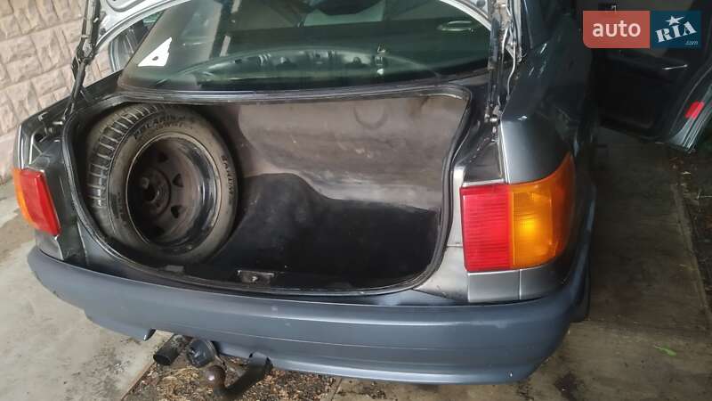 Седан Audi 80 1989 в Ужгороде