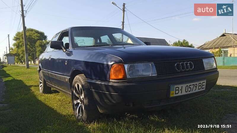 Седан Audi 80 1987 в Глобине