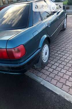 Седан Audi 80 1992 в Мостиске