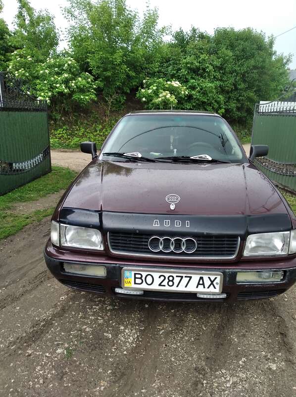Седан Audi 80 1993 в Подволочиске