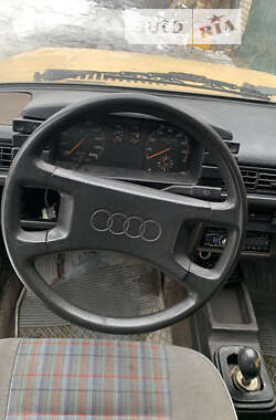 Седан Audi 80 1985 в Маневичах