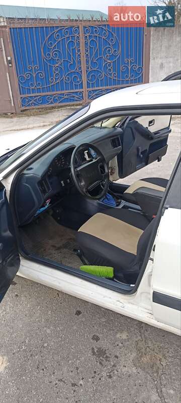 Седан Audi 80 1988 в Кременчуці