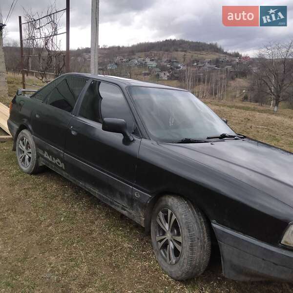 Седан Audi 80 1990 в Долине