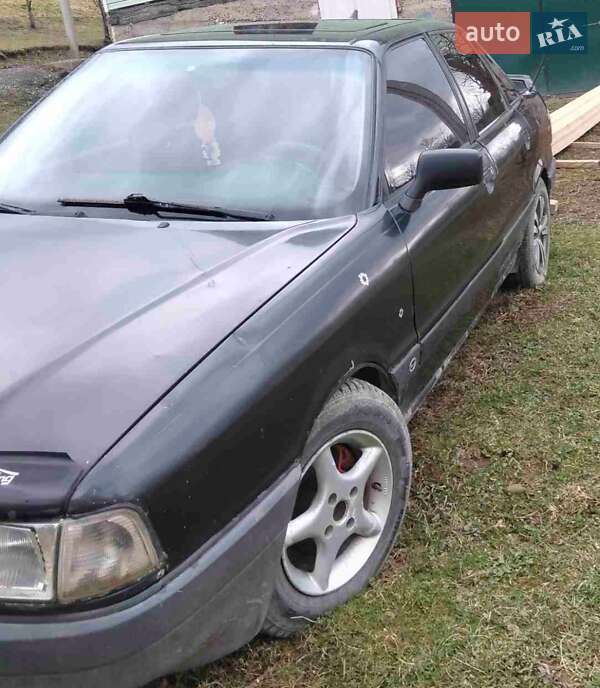 Седан Audi 80 1990 в Долине