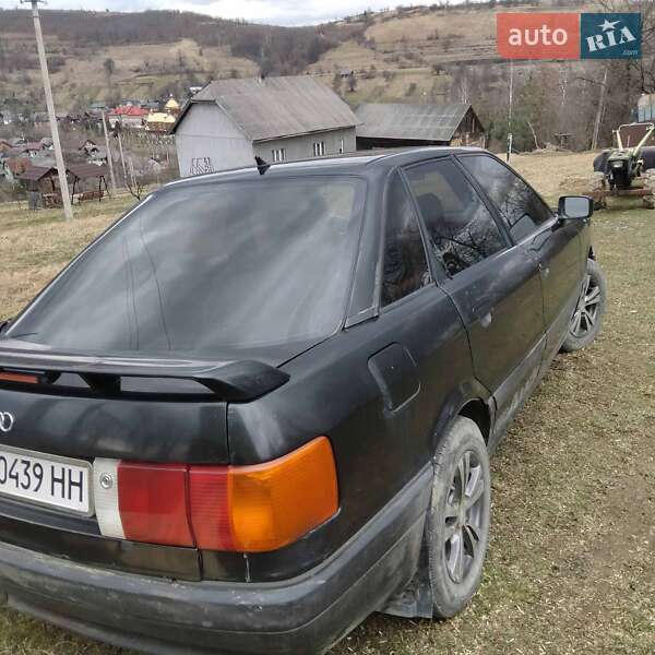 Седан Audi 80 1990 в Долине