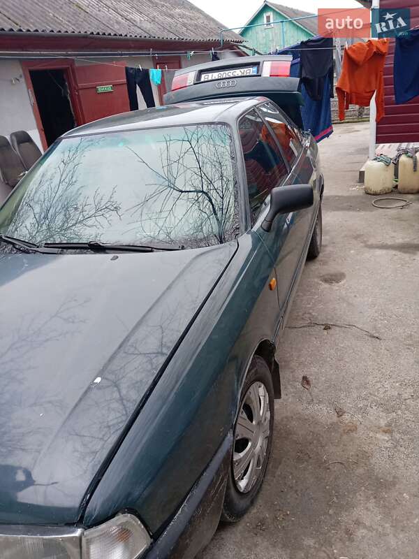 Седан Audi 80 1988 в Гоще