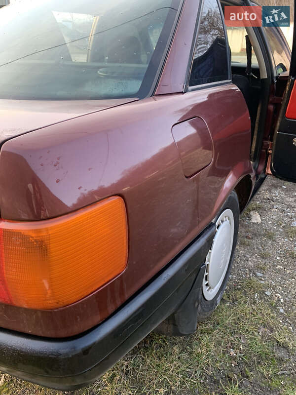 Седан Audi 80 1991 в Чорткові