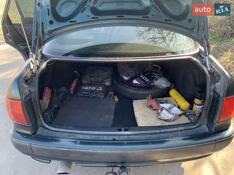 Седан Audi 80 1993 в Хмельницком