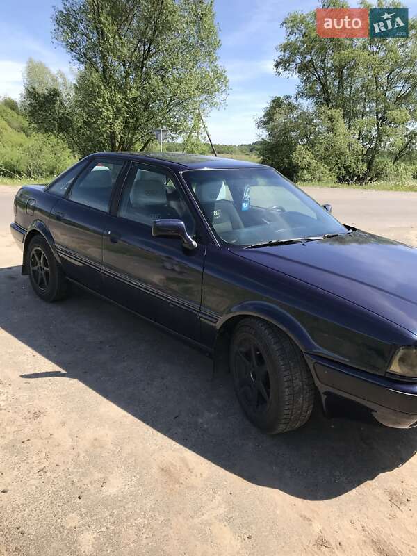 Седан Audi 80 1993 в Шацке