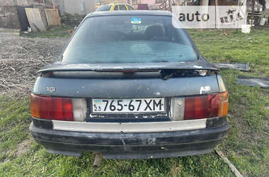 Седан Audi 80 1988 в Перечине