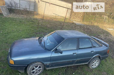 Седан Audi 80 1988 в Перечине