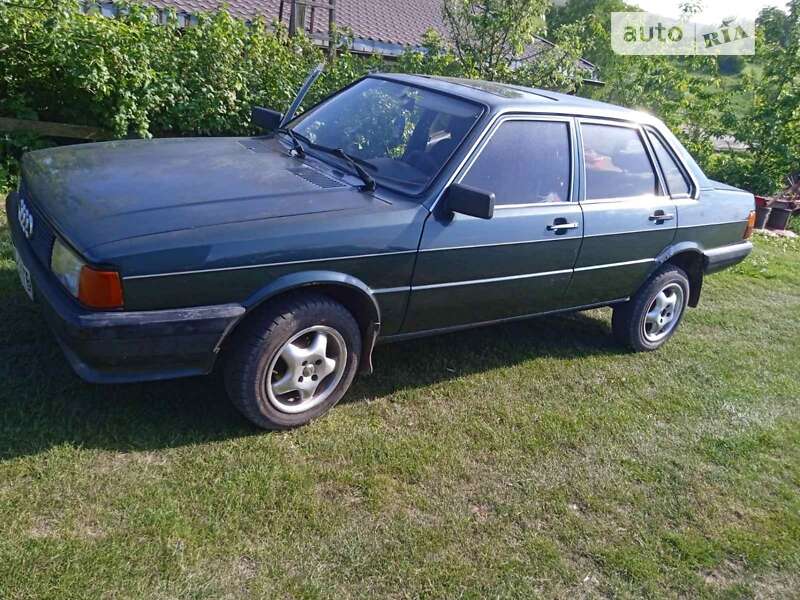 Седан Audi 80 1985 в Горохове