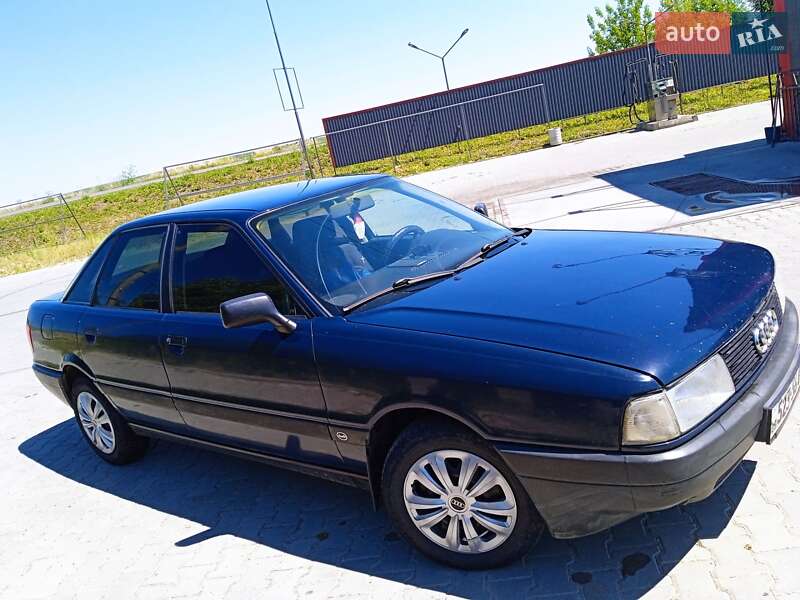 Седан Audi 80 1991 в Тлумаче