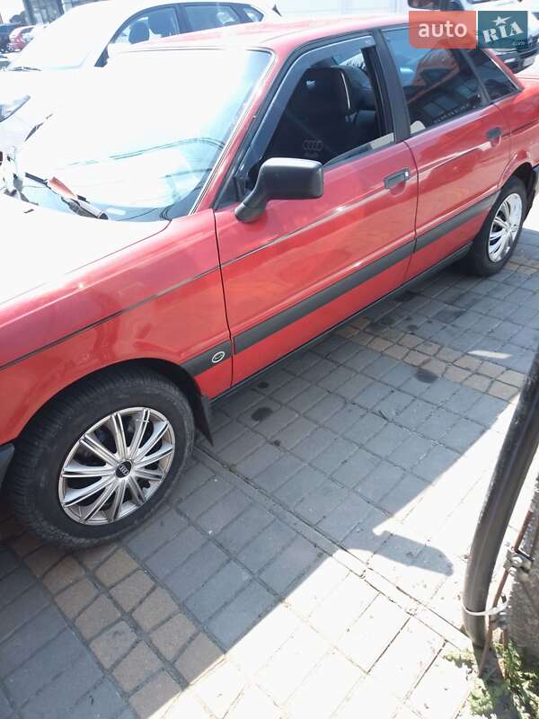 Седан Audi 80 1988 в Ужгороді