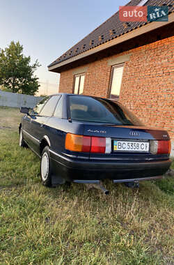 Седан Audi 80 1988 в Рава-Руській