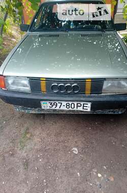 Седан Audi 80 1986 в Виноградові