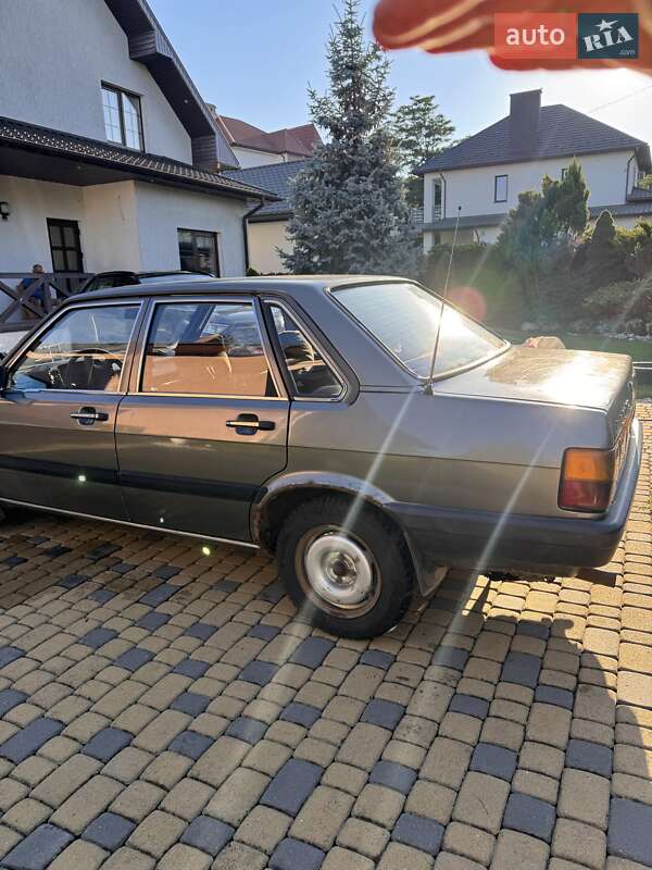 Седан Audi 80 1986 в Чернівцях