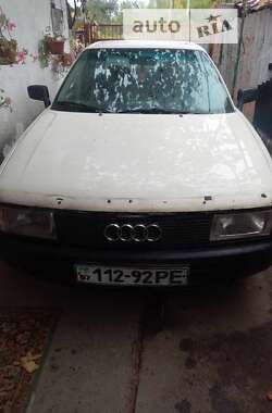 Седан Audi 80 1987 в Берегово