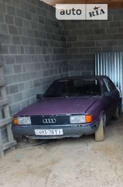 Седан Audi 80 1981 в Владимирце