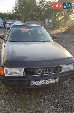 Седан Audi 80 1988 в Староконстантинове