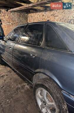 Седан Audi 80 1988 в Бару